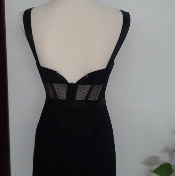 Gorgeous formal dress - Picture 4 of 5